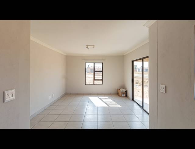 2 BEDROOM FREESTANDING FOR SALE IN KLERKSOORD
